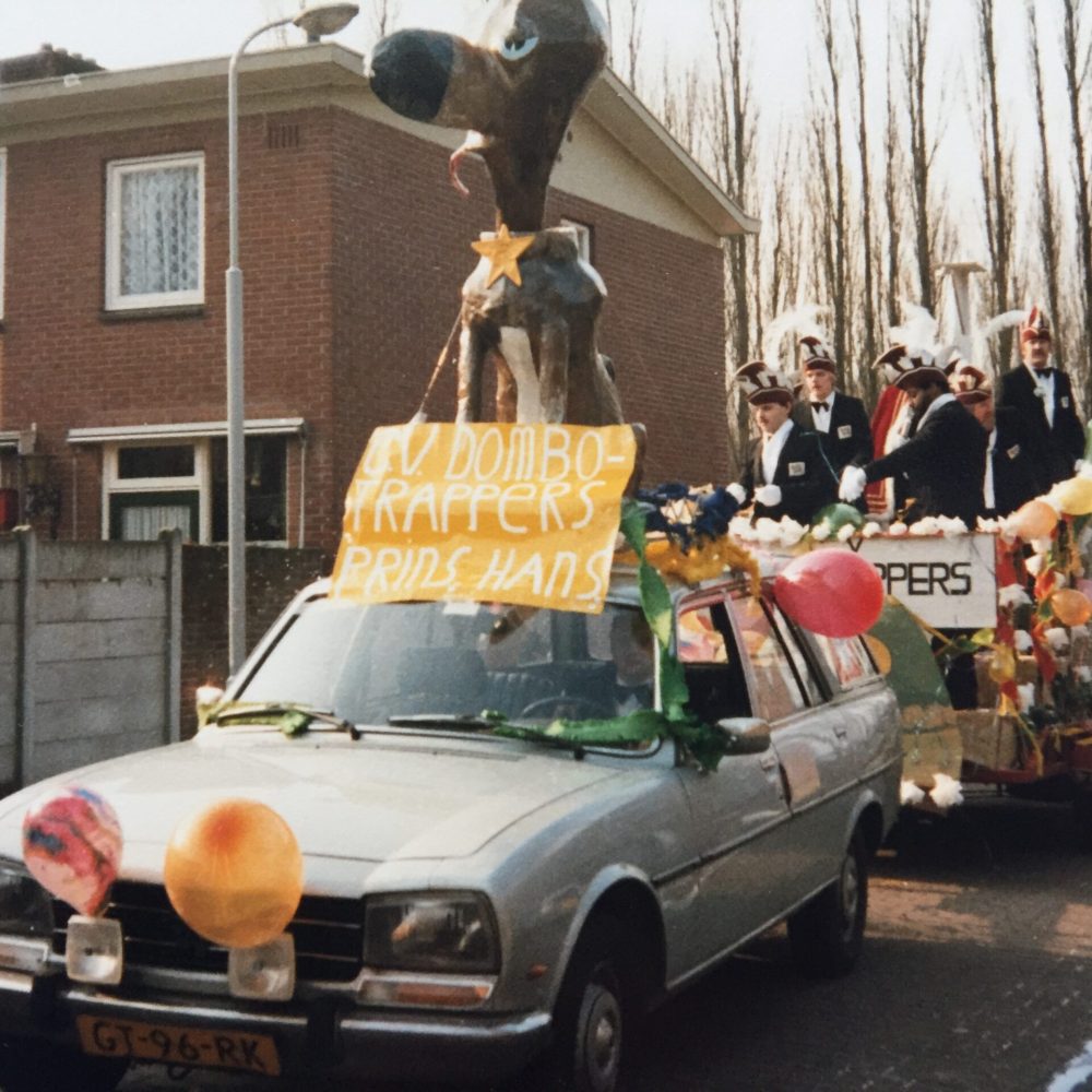 1e Optocht in de Veldwijk