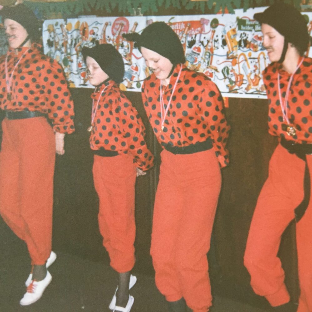 Optreden dochters Herman en Thea, en Nathalie